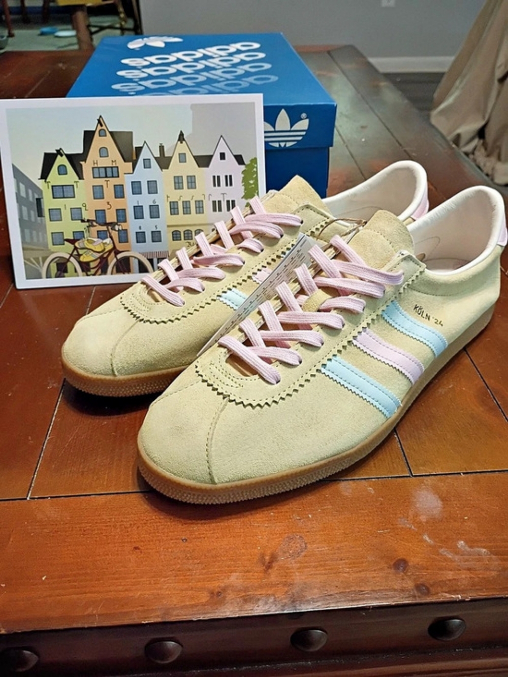 adidas Köln 24 Sneakers Yellow & Pink US 11 NWT